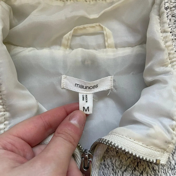 Maurices Cream & Gray Chevron Pocket Full Tweed Zip Vest Medium Women’s - Picture 8 of 10